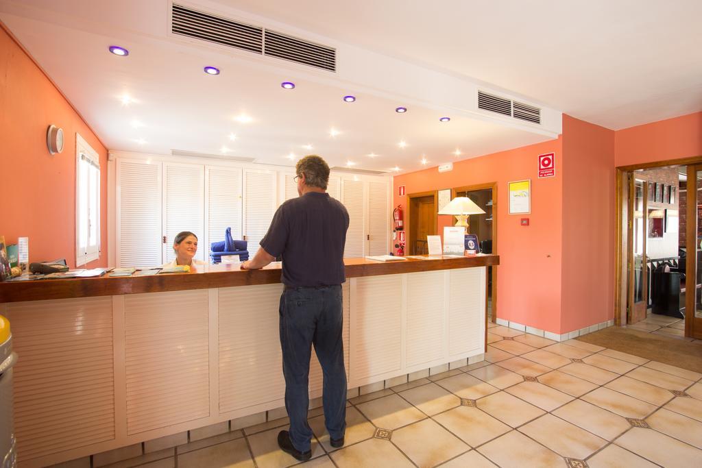 Club Pueblo Menorquin Apartment ซิวตาเดญา ภายนอก รูปภาพ