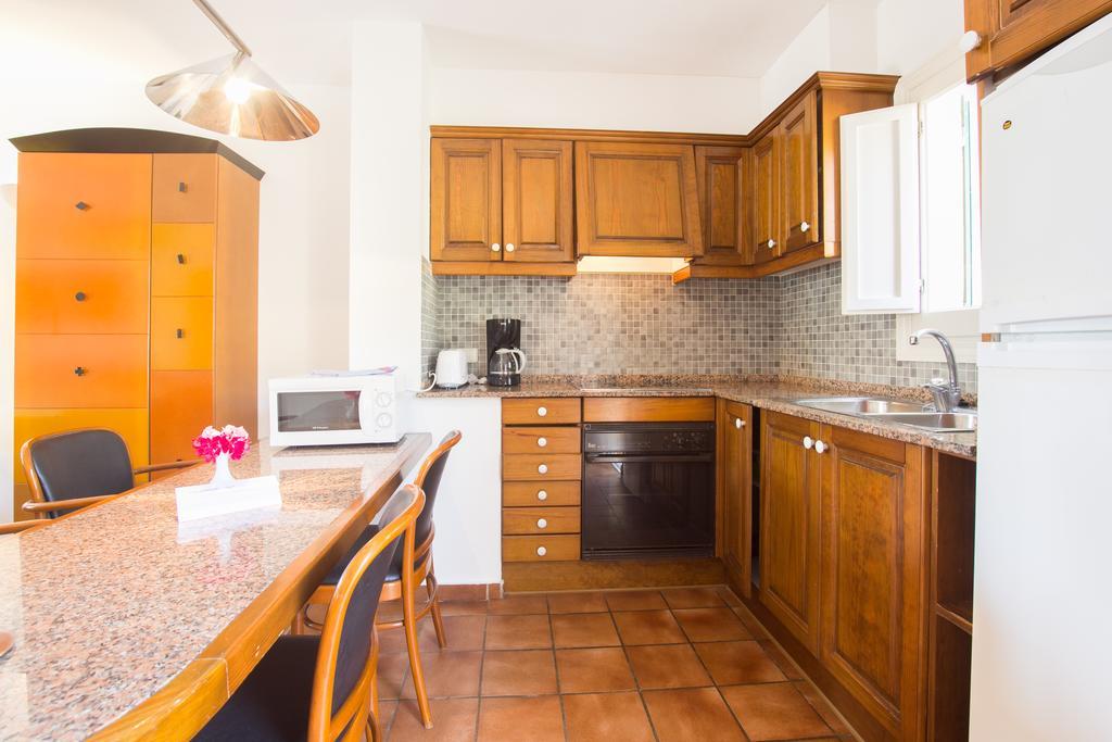 Club Pueblo Menorquin Apartment ซิวตาเดญา ภายนอก รูปภาพ