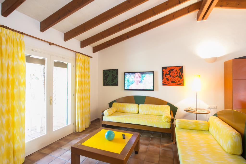 Club Pueblo Menorquin Apartment ซิวตาเดญา ภายนอก รูปภาพ